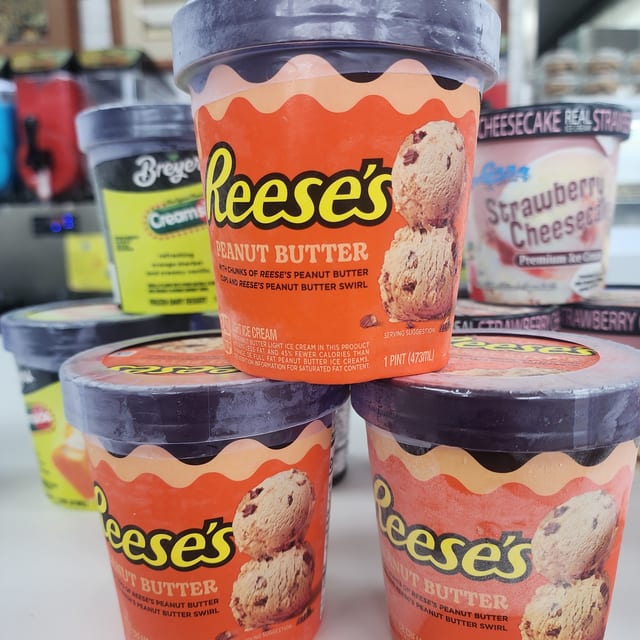 ICE CREAM REESE'S.