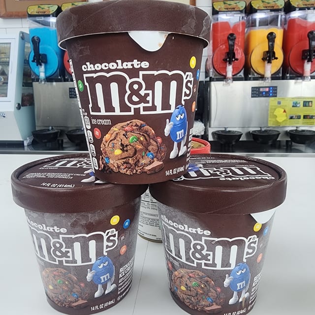 ICE CREAM M&M Chocolate.