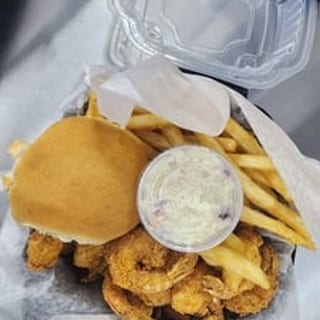 4 PC Jumbo Shrimp & 2 PC Fish with Fries
