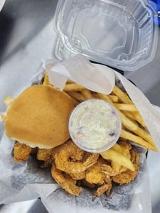 4 PC Jumbo Shrimp & 2 PC Fish with Fries.
